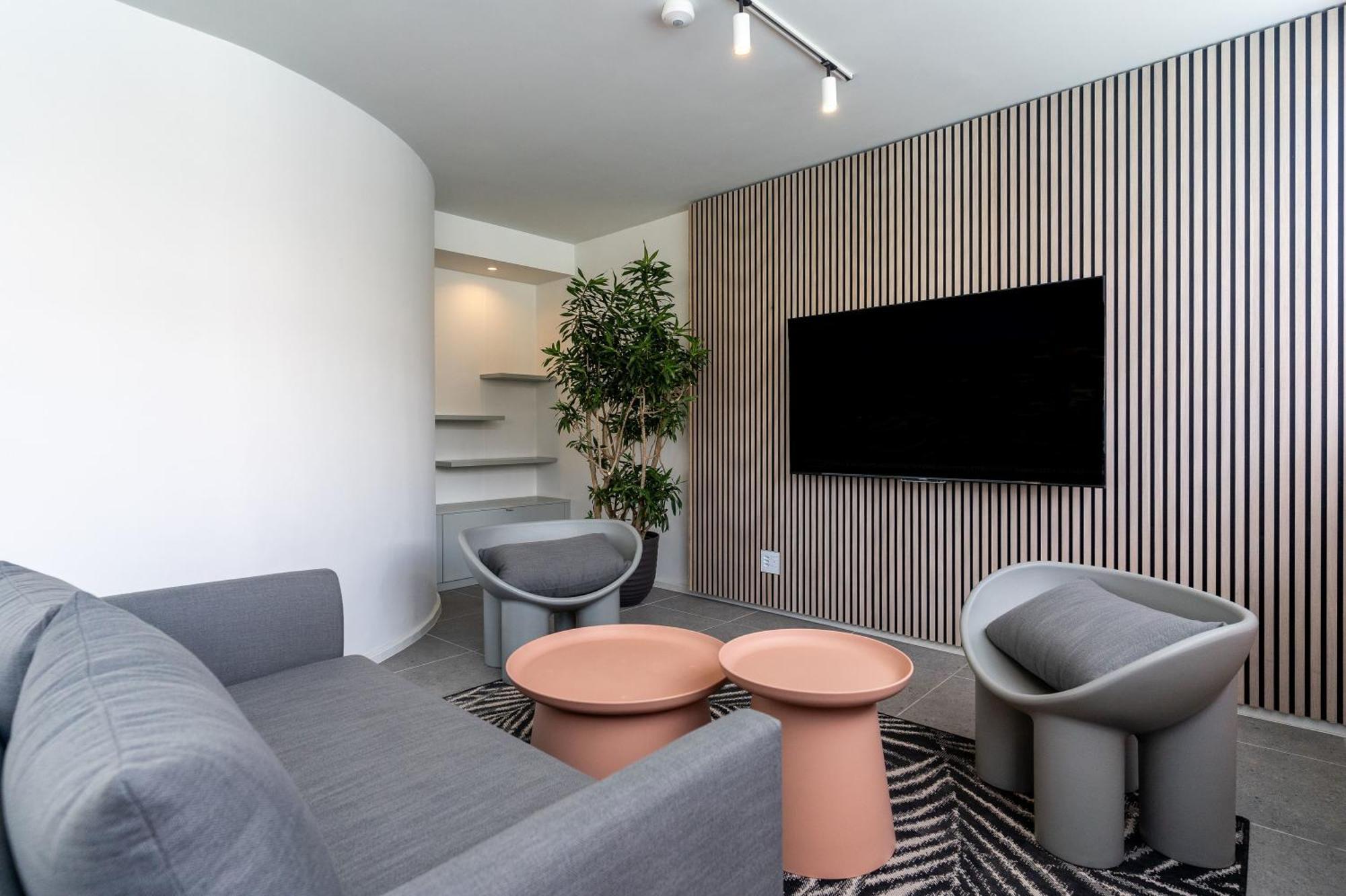 The Rose 604: Central Studio With Rooftop Pool Кейптаун Екстериор снимка